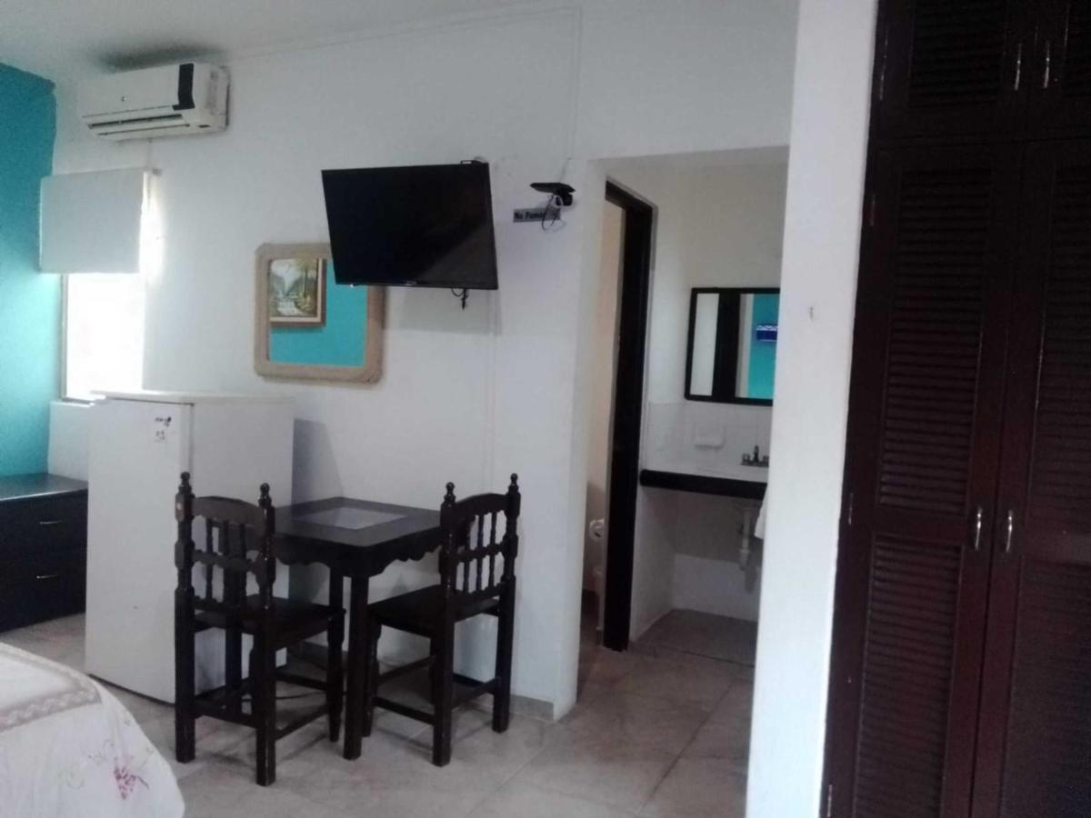 Hotel Acuario Playa Del Carmen Playa del Carmen Exterior photo